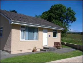 Glen Dhoo Country Cottages - Meadowview Bungalow